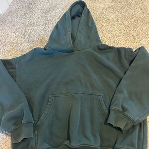 Cropped FABLETICS green hoodie